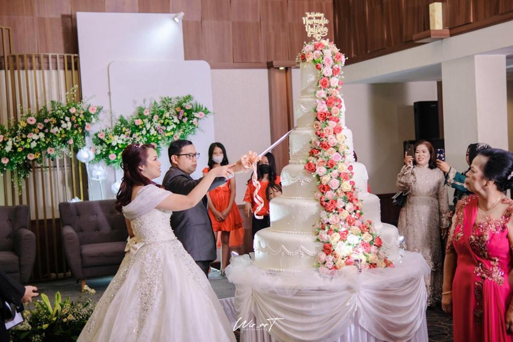Anugrah Hotel Sukabumi Buitenkant foto
